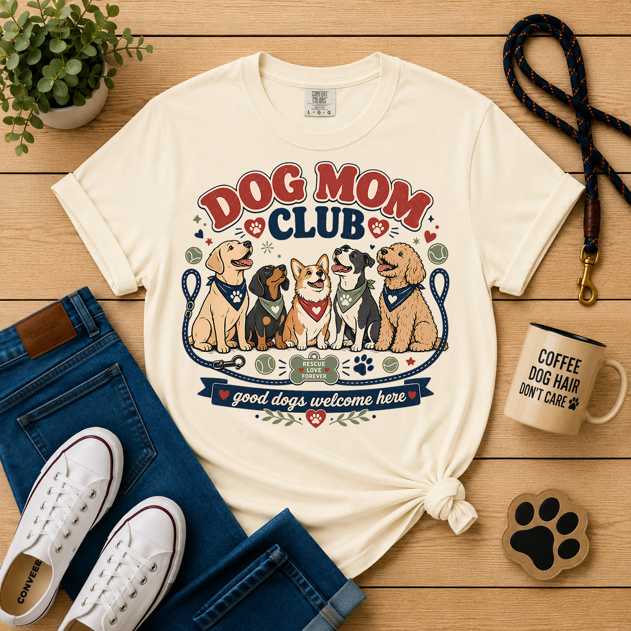 Dog Mom Club - Good Dogs Welcome Here Graphic Tee